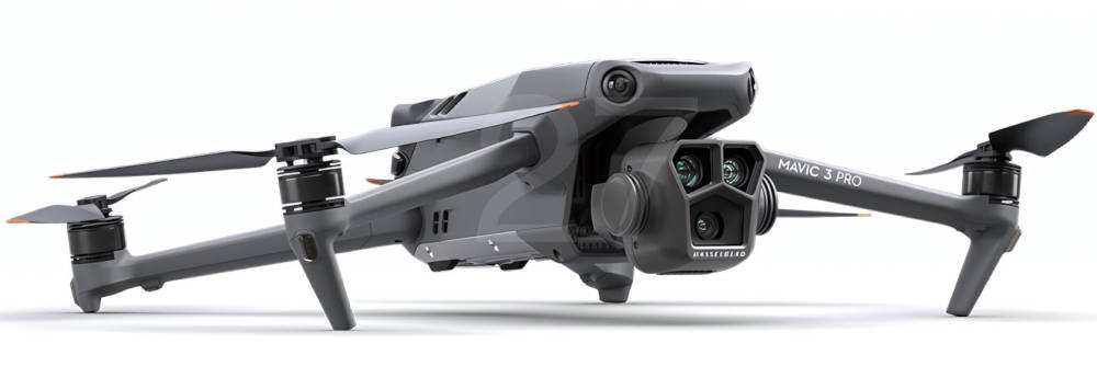 DJI Mavic 3 Pro is here: new top model is the first drone with three cameras