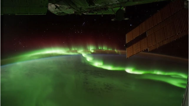 Timelapse Surreal images of the earth from the ISS with Nikon D3s