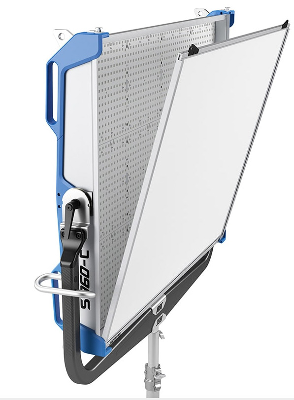 ARRI: Neues großes SkyPanel S360-C mit über 120.000 Lumen // IBC 2017