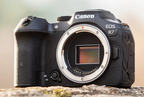 canon_R7