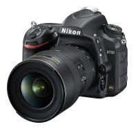 D750_16_35_front34l_1000