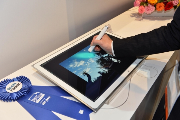 02_CES2013_4Ktablet