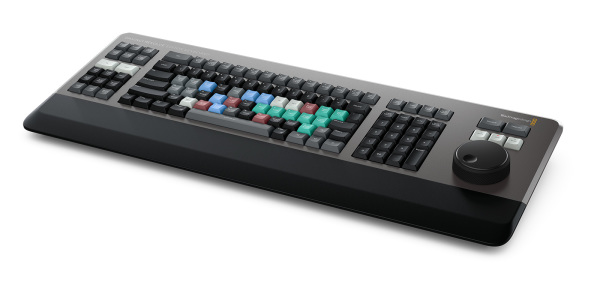 2DaVinci-Resolve-Editor-Keyboard-High-Angle