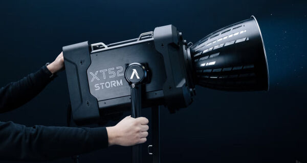 Aputure-STORM-XT52-side