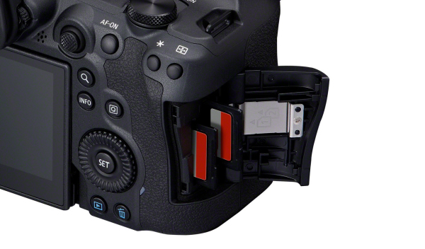CanonEOSR6MKIICardslots_2