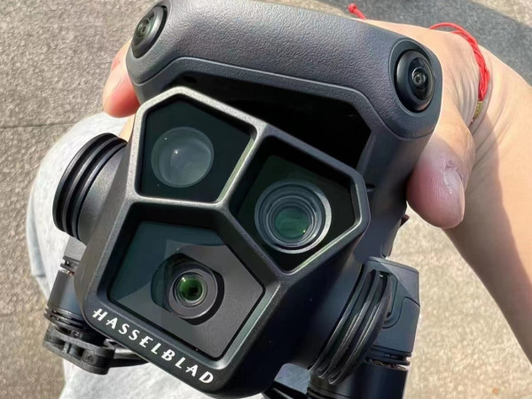 DJI-Mavic-3-Pro-Cams