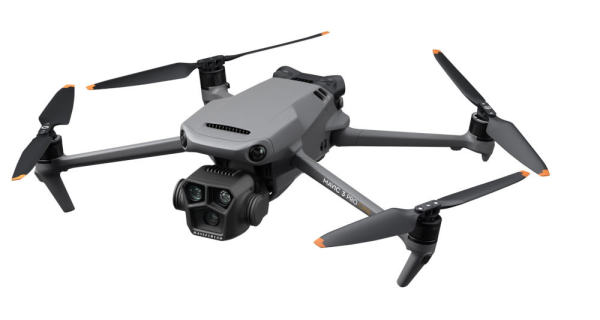 DJI-Mavic-3-Pro-schraeg
