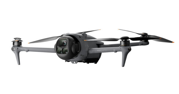 DJI-Mavic-4-Pro-sideways