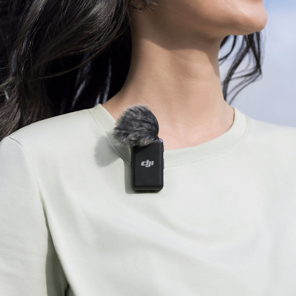 DJI-Mic-Solo-Person