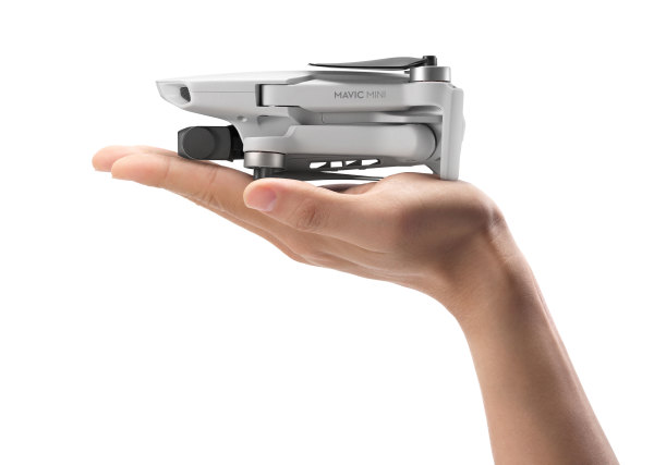 DJIMavicMini_Hand