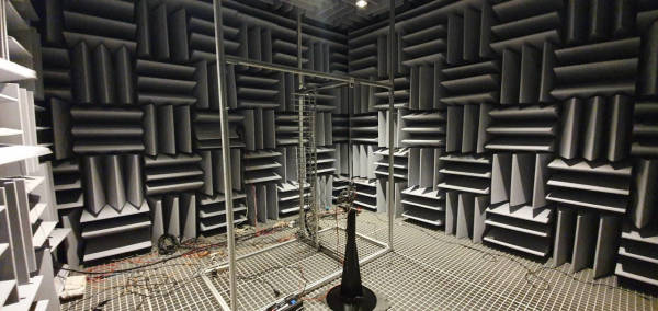 Echo-free-test-chamber