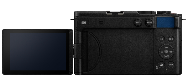 LUMIX_S9_3