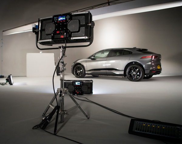 Rotolight-TITAN-X2-Szene