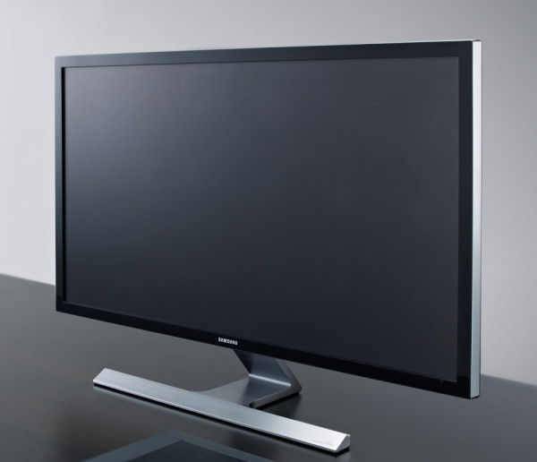 Samsung-UHD-U28D590D
