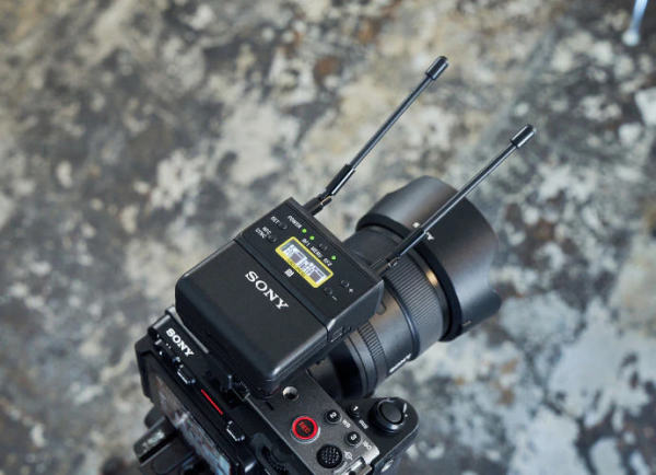 Sony-URX-P41D-OnCamera