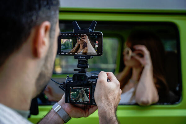 accsoon_cineview_nano_onCamera2