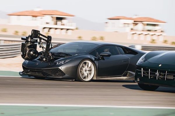 Slashcam News : The fastest car camera in the world: Lamborghini huraCAM