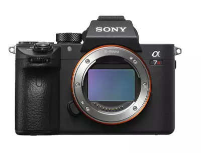 Sony a7R III 