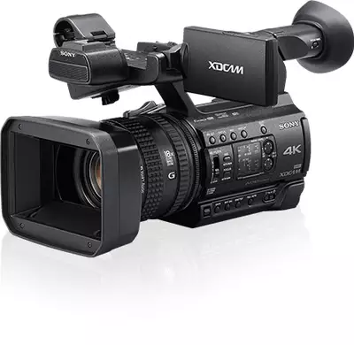 Sony PXW-Z150: 4K (UHD) , 120 Fps, 12x Zoom, 1" stacked CMOS (BSI)