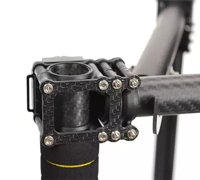 Carbonbauteile am CAME 7500