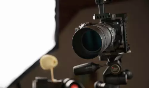 Die Nikon Z 6II im Lesertest - 3x ProRes RAW in der Praxis : andreas z6II lampe