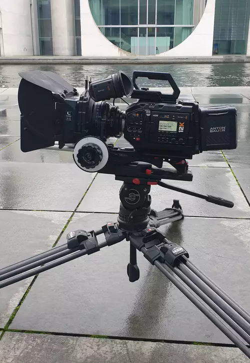 Manfrotto 645 Fast Twin Alu und Carbon Videostativ – günstig, modular und mit schnellem Fast Lever Lock : Manfrottobodennah
