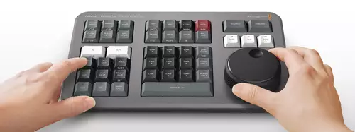 Blackmagic DaVinci Resolve Speed Editor - Schneller Schneiden ohne Maus und Tastatur : mit haenden
