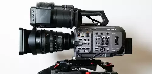 Hier der Schwerpunkt unseres FX9 Setups genau beim Schulterpolster