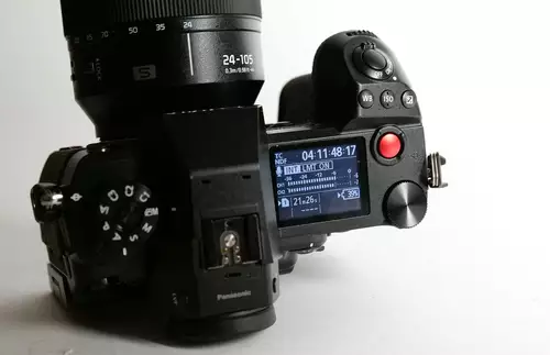 Die Panasonic S1H in der Praxis: Autofokus, Ergonomie, Akkuleistung, Lüfter und Fazit - Teil 2 : S1HStatusDisplay