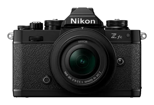  Hier die aktuelle Nikon Z fc in schwarz 
