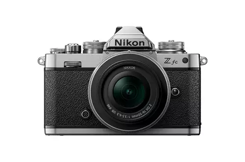  Nikon Z fc in schwarz-silber 