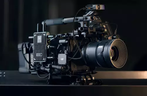 DJI stellt neue DJI Transmission Standard Combo für Produktionsmonitore vor