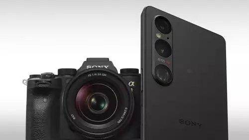 Sony stellt das Sony Xperia 1 V bewusst in die Nhe zu seinen Alpha Kameras. 
