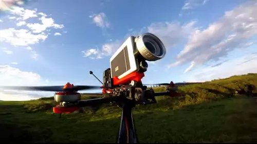 Abgehoben - Flugaufnahmen mit Super-8 von der Drohne aus