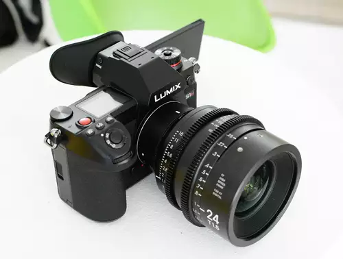 Die Panasonic Lumix S1H - Erste 6K-FullFrame Kamera unter 4.000 Euro : S1H mit cineobjektiv