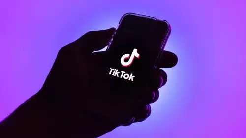 Vertikal, horizontal, egal - TikTok will neues YouTube werden