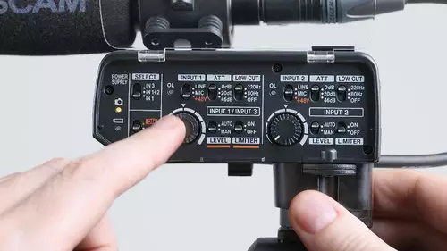 Tascam CA-XLR2d: XLR-Adapter für Canon, Nikon und Fujifilm DSLMs demnächst verfügbar