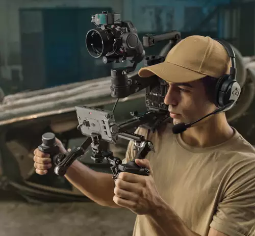 DJI Ronin 4D mit Shoulder Mount 