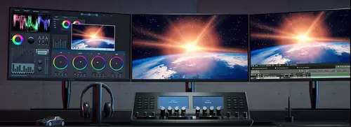 Asus ProArt Display PA32UCG in multi monitor setup