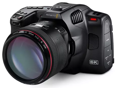 Blackmagic Pocket Cinema Camera 6K Pro - mit integriertem ND-Filter und optionalem Sucher 