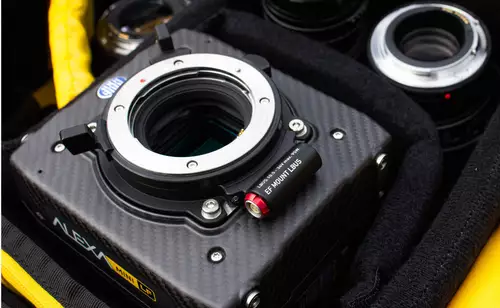 Neuer ARRI EF-Mount (LBUS) fr Large-Format-und Super-35-Kameras