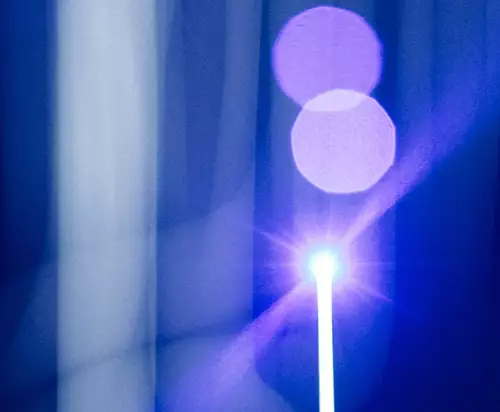 Sind blaue LEDs Augenkiller? Mythos, Wahrheit und Tipps zum Umgang mit blauen Spektralanteilen : title