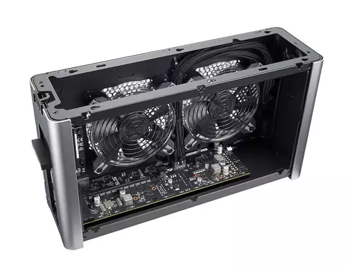 Asus XG Station Pro eGPU innen