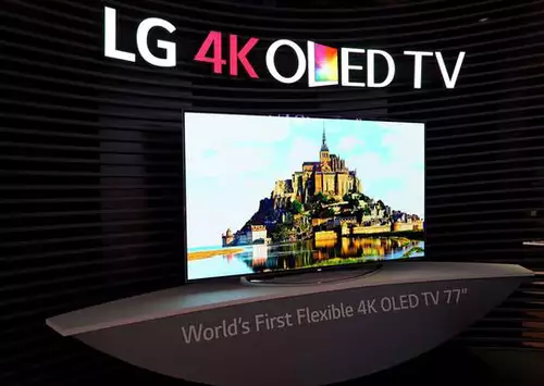 Biegsamer LG 4K OLED TV 