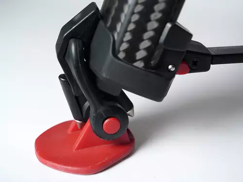 Neue Fußkontruktion beim Sachtler Flowtech75