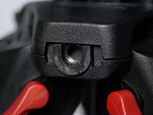 Sachtler Flowtech75 mit 3/8 Zoll Gewindebohrung