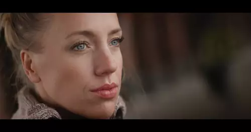 Zeiss Cp.2 85mm @ T2.8, Panasonic EVA1 - V-Log L + Panasonic V-LOG LUT