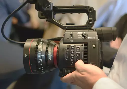 Canon C200 - Erste Eindrcke und Hands-On : C200 gesamt