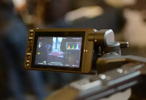Canon C200 - Erste Eindrücke und Hands-On : LED waveform