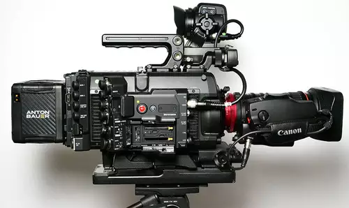 3 Cardslots bei der Canon EOS C700 (2xCFast, 1 x SD)